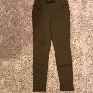 Old Navy Rockstar skinny jeans. Olive green. Size 4.